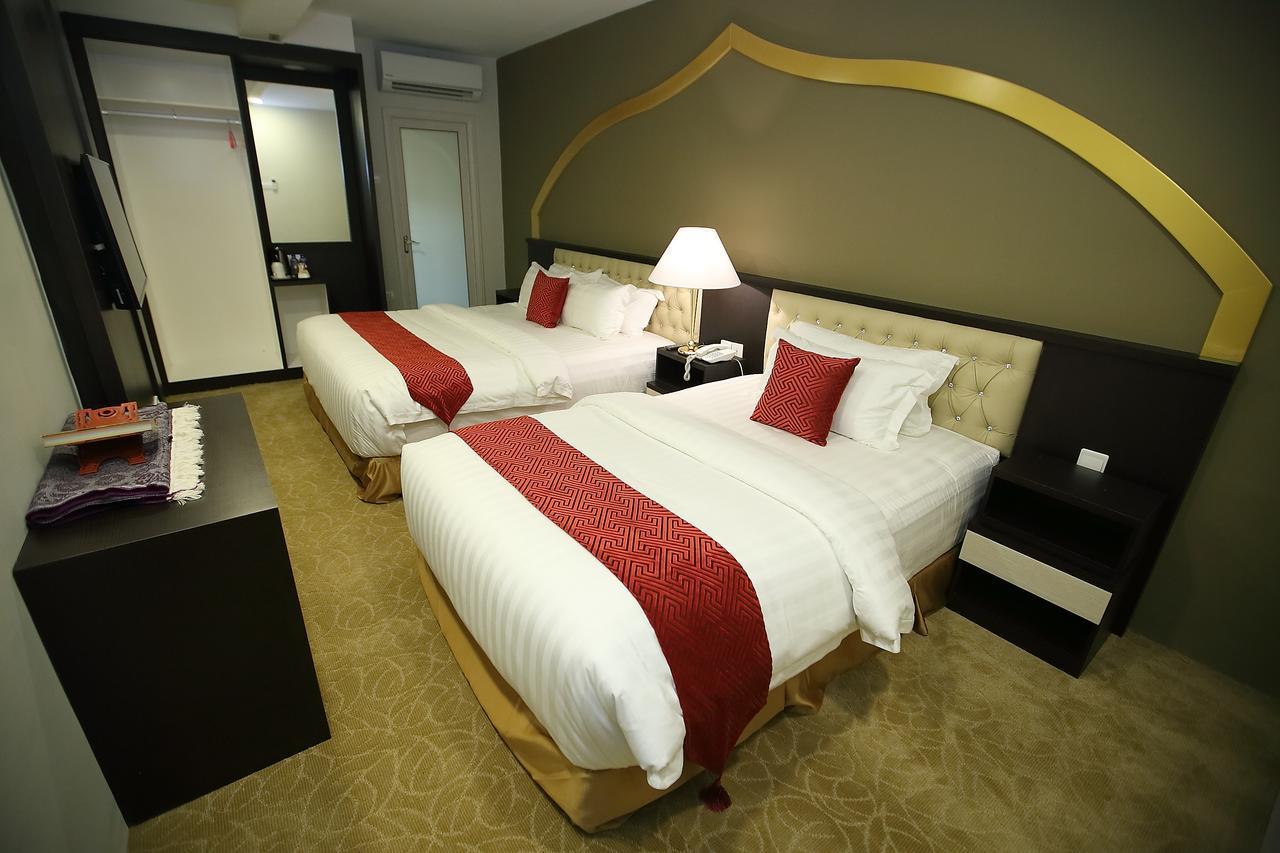 Al Khatiri Hotel Kubang Kerian Buitenkant foto