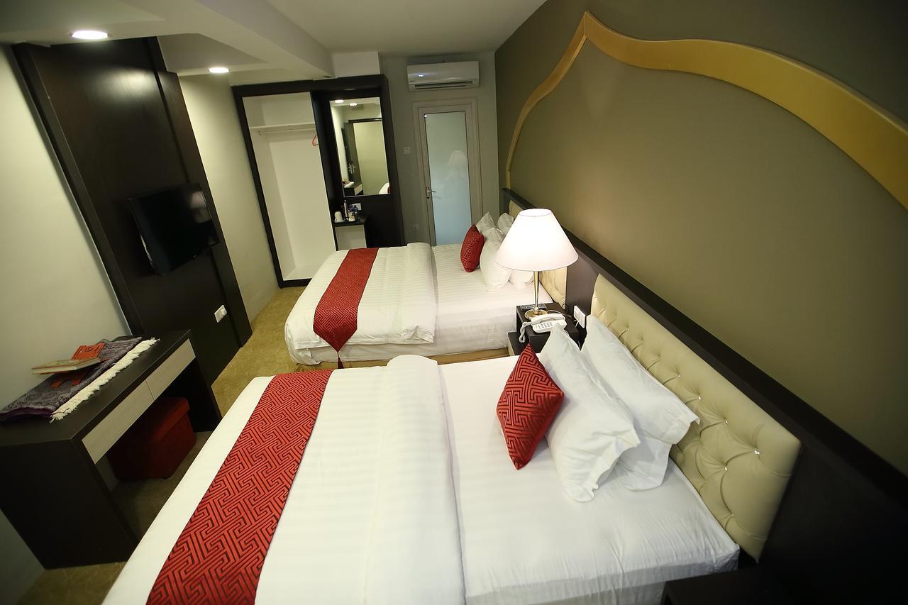 Al Khatiri Hotel Kubang Kerian Buitenkant foto