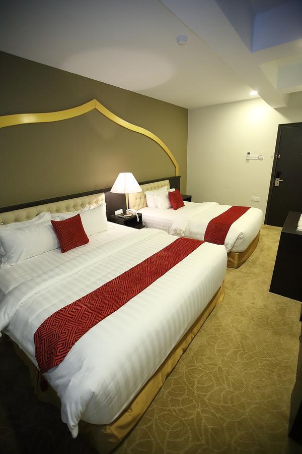 Al Khatiri Hotel Kubang Kerian Buitenkant foto