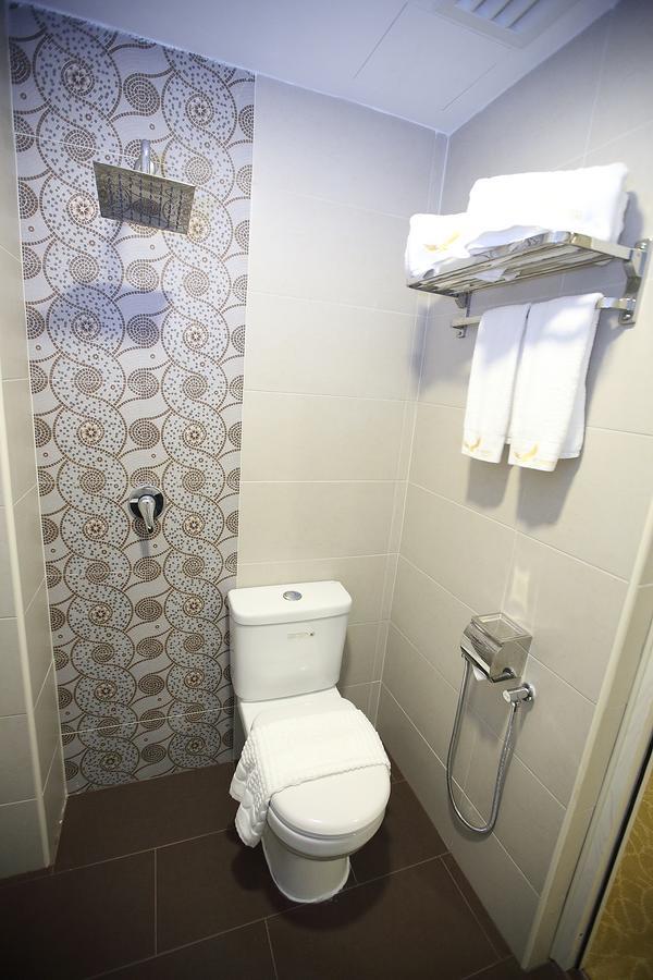 Al Khatiri Hotel Kubang Kerian Buitenkant foto